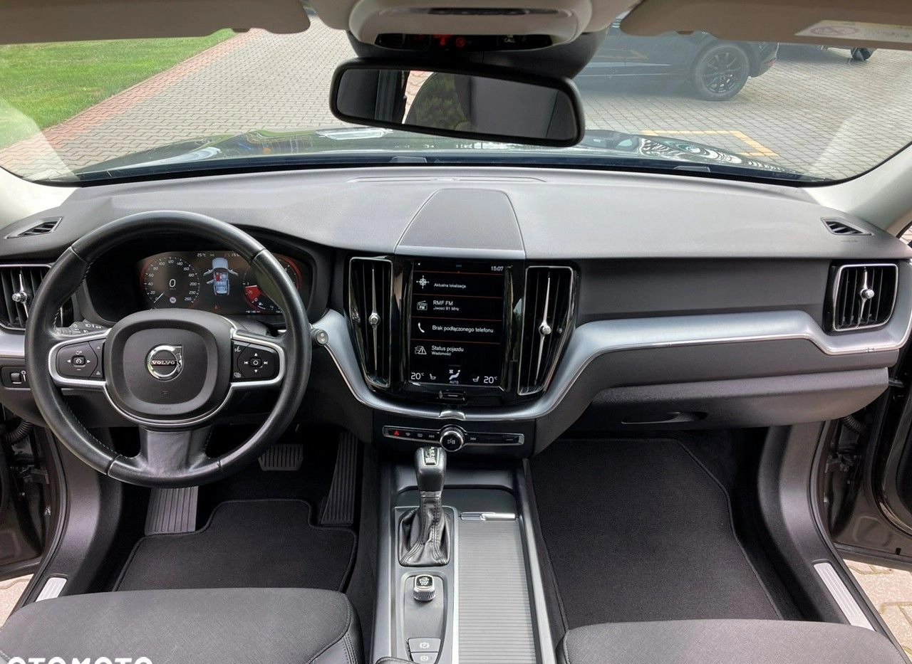 Volvo XC 60 cena 118900 przebieg: 141000, rok produkcji 2018 z Konstantynów Łódzki małe 529